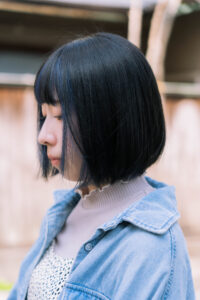 顔まわりにさりげないおしゃれを♪イヤリングカラーで印象チェンジ｜熊本市美容室JIU【ジウ】